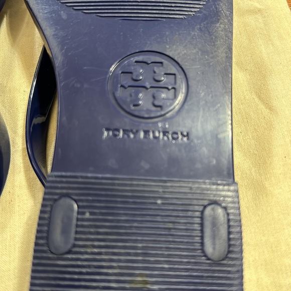 TORY BURCH BLUE MICHAELA BOW JELLY FLIP FLOP SANDALS GOLD BOW EMBELLISHMENTS - Picture 5 of 5